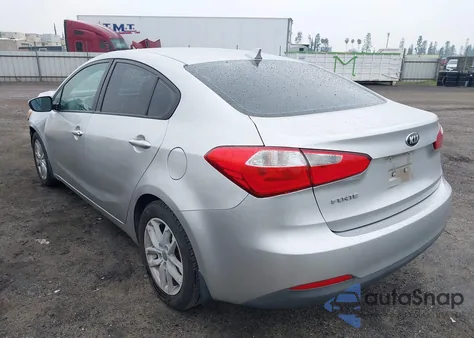 2014 Kia Forte Lx z USA, uszkodzony, nr VIN KNAFX4A65E5163721